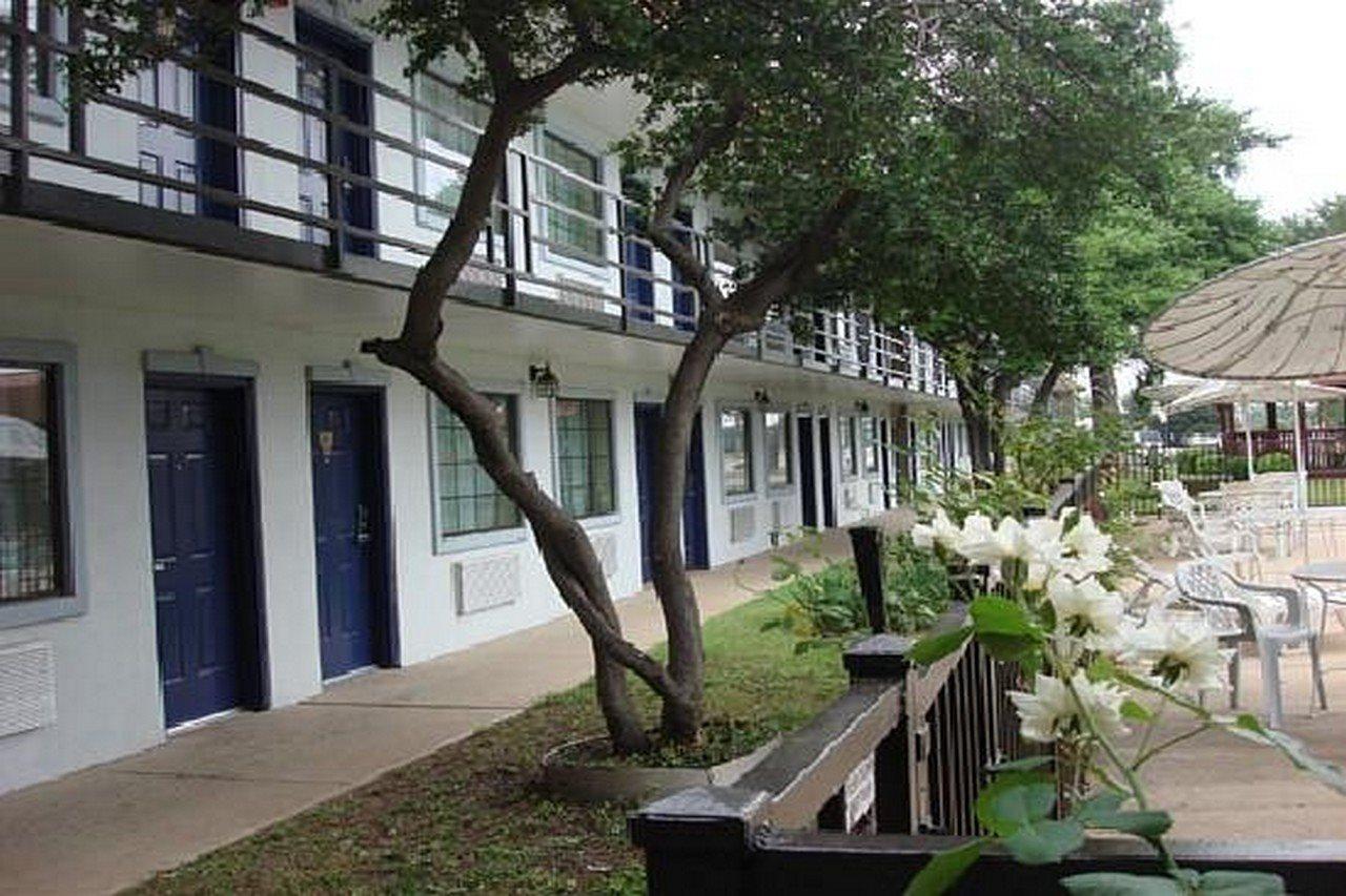 Americas Best Value Inn Fort Worth/Hurst Richland Hills Экстерьер фото
