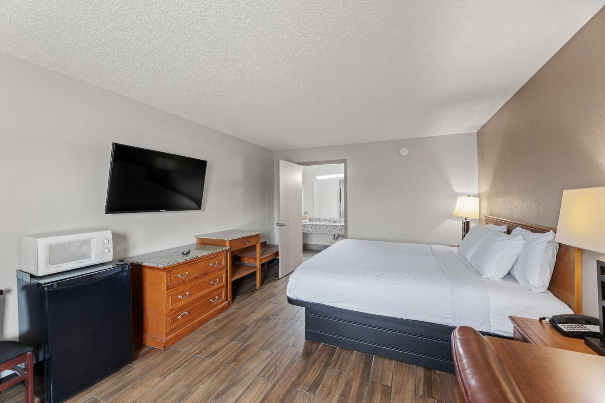 Americas Best Value Inn Fort Worth/Hurst Richland Hills Экстерьер фото
