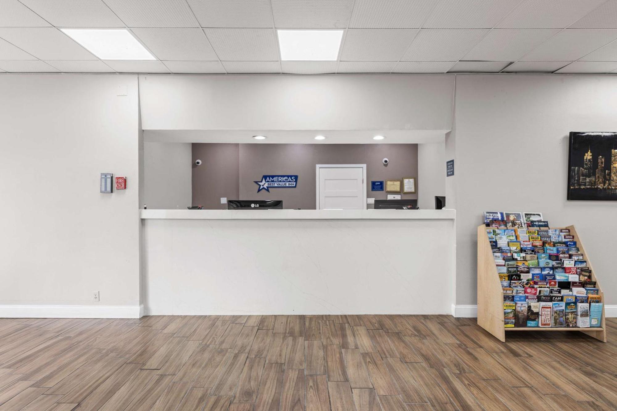 Americas Best Value Inn Fort Worth/Hurst Richland Hills Экстерьер фото