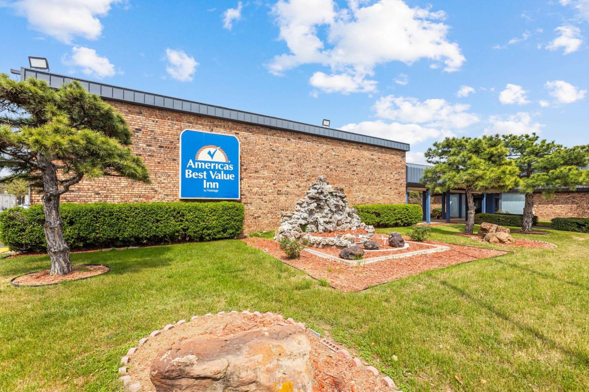Americas Best Value Inn Fort Worth/Hurst Richland Hills Экстерьер фото